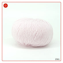 Laden Sie das Bild in den Galerie-Viewer, Wolle LUCCICA