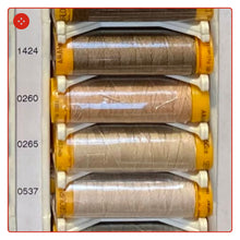 Carica l'immagine nel visualizzatore di Gallery, Filo per asole N.30 per cuciture a mano e cuciture decorative