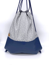 Laden Sie das Bild in den Galerie-Viewer, Turnbeutel