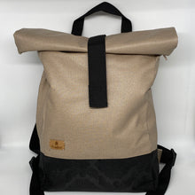 Carica l&#39;immagine nel visualizzatore di Gallery, Zaino &quot;Rolltop&quot;
