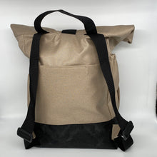Carica l&#39;immagine nel visualizzatore di Gallery, Zaino &quot;Rolltop&quot;
